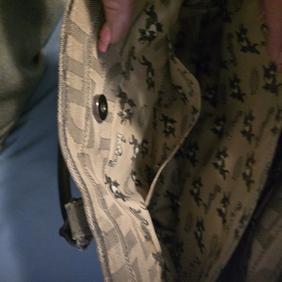 Harley-Davidson Tan and Brown Shoulder Bag - Picture 4 of 8